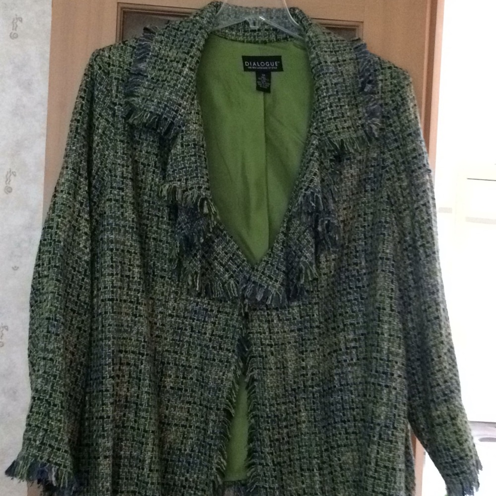 Dialogue Tweed jacket.